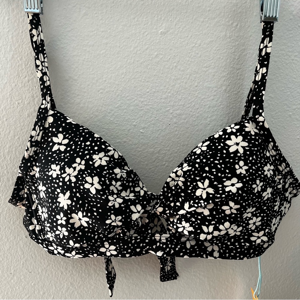 Kona Sol Bikini Top NWT